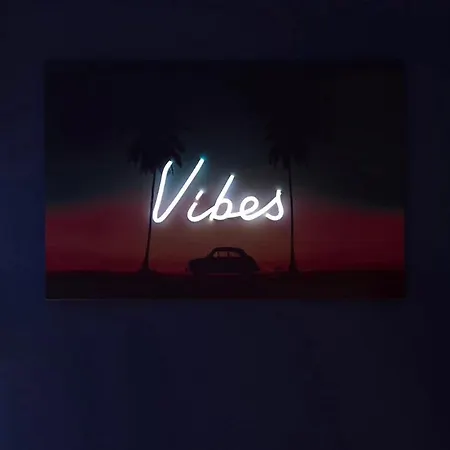 Vibes Heart Of Spacious 2br 公寓 卡泰里尼