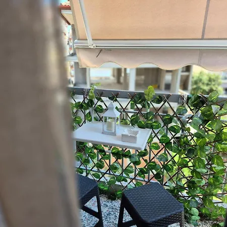 Vibes Heart Of Spacious 2br * 卡泰里尼