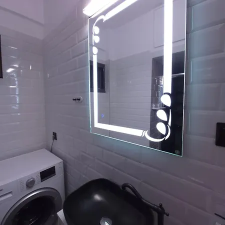 公寓 Vibes Heart Of Spacious 2br 卡泰里尼